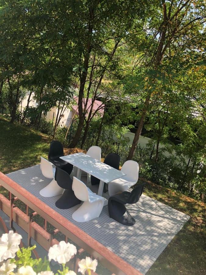 La Tuya Deluxe Villa Iasi Exterior photo